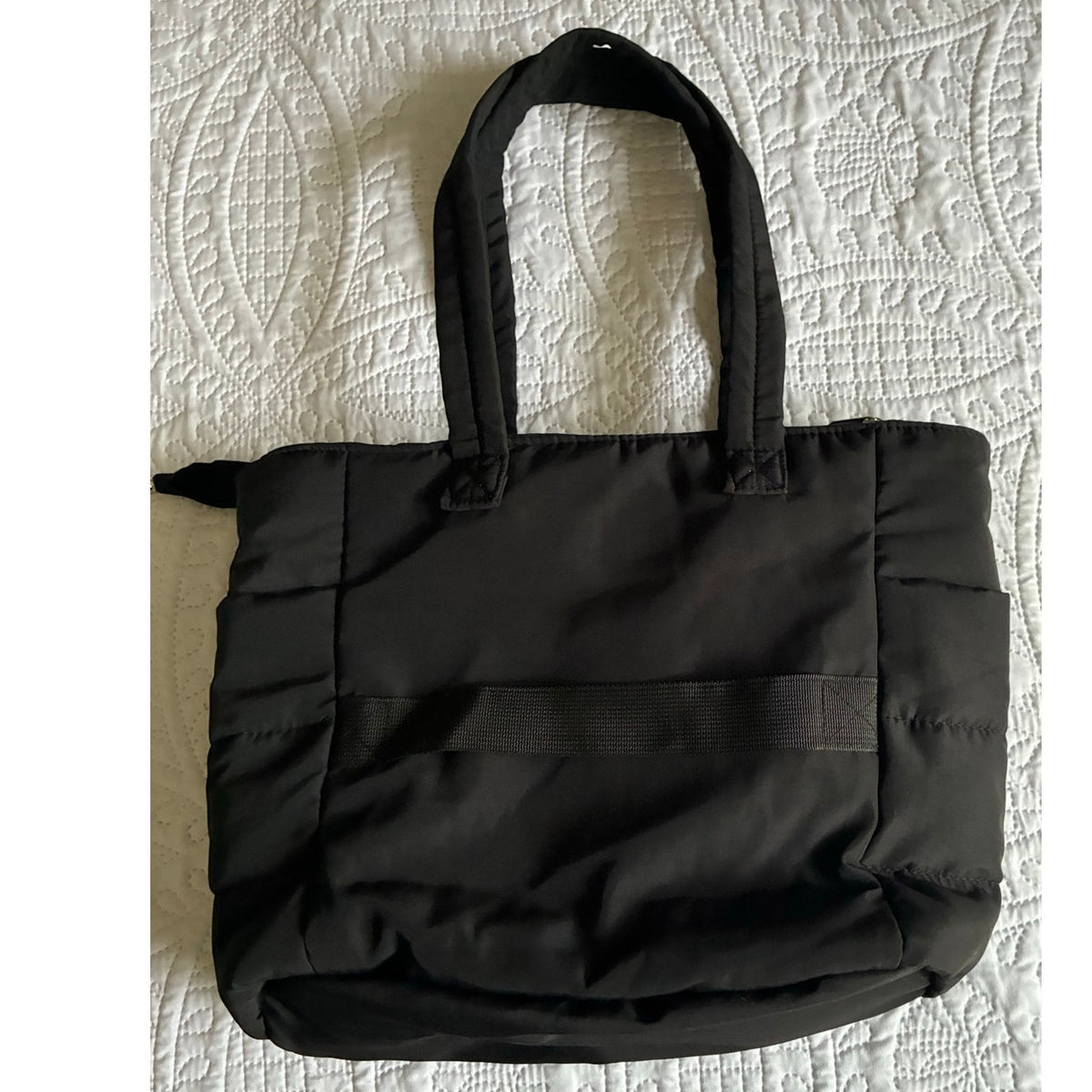 BRAND NEW ~ Large Capacity Black Lightweight Waterproof Quiltd Puffer Tote Bag