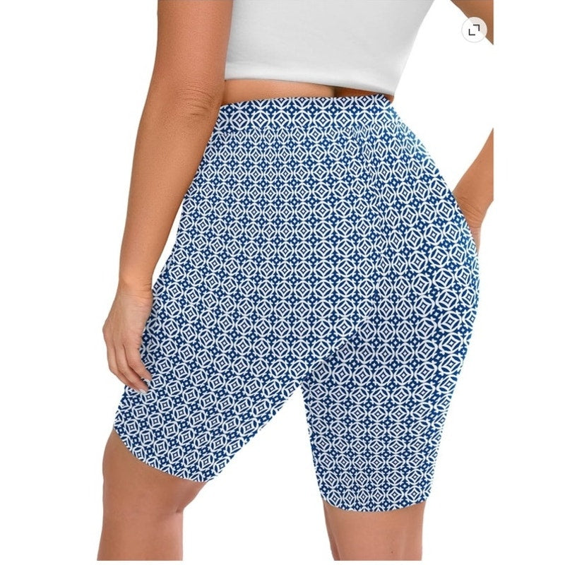 NWT ~ Women's Plus Size Geometric Blue Compression Tummy Control Shorts ~ 1X