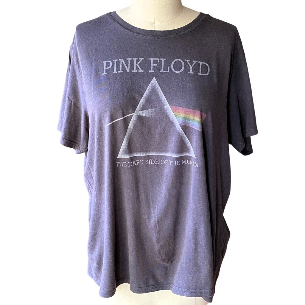 NWT ~ PINK FLOYD Dark Side Moon Graphic T Shirt Gray Top ~ Women's Plus Size XXL
