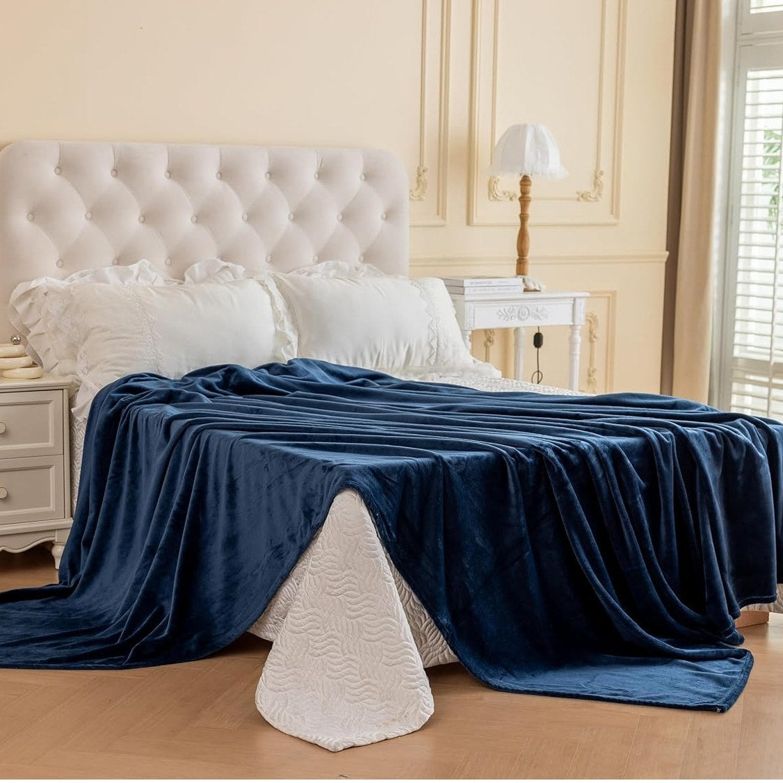 BRAND NEW ~ Soft Queen Size Navy Blue Cozy Blanket ~ Modern Farmhouse Bedroom