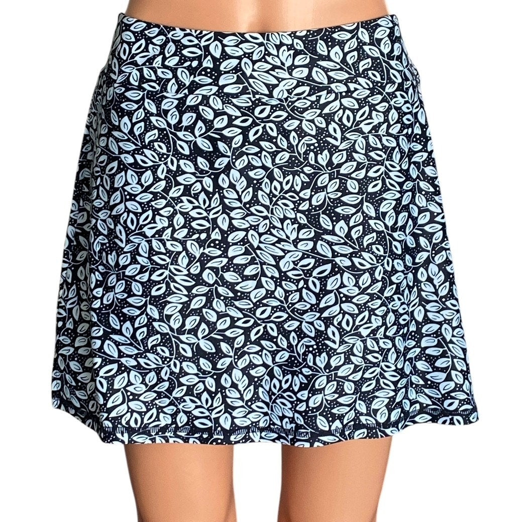 NWT ~ LouKeith Blue & Black Activewear Skort Golf Tennis Mini Skirt ~ Women's M