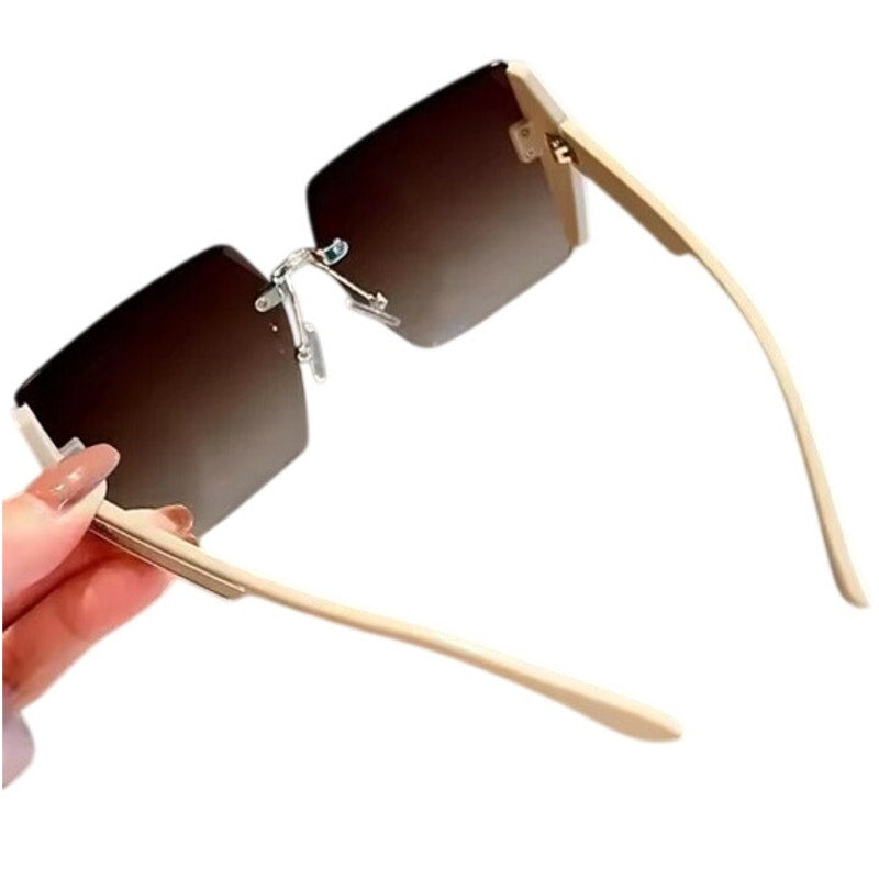BRAND NEW ~ NWT ~ Women's Large Retro 70's Brown Shade Summer Beach Sunglasses