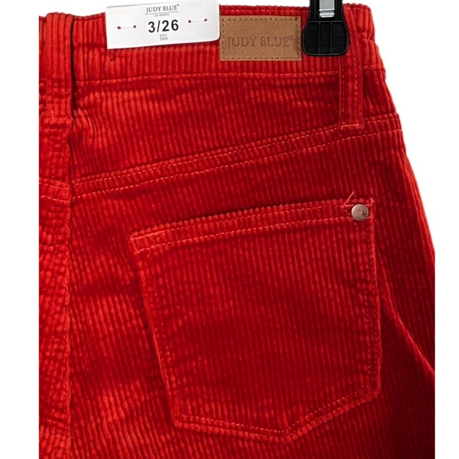 NWT ~ JUDY BLUE Mandy Cord Button Fly Ankle Straight Pants ~ Women's 3 / 26