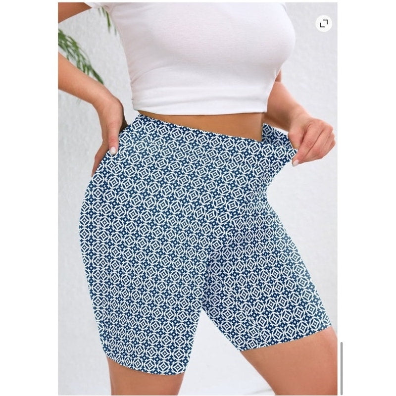 NWT ~ Women's Plus Size Geometric Blue Compression Tummy Control Shorts ~ 1X