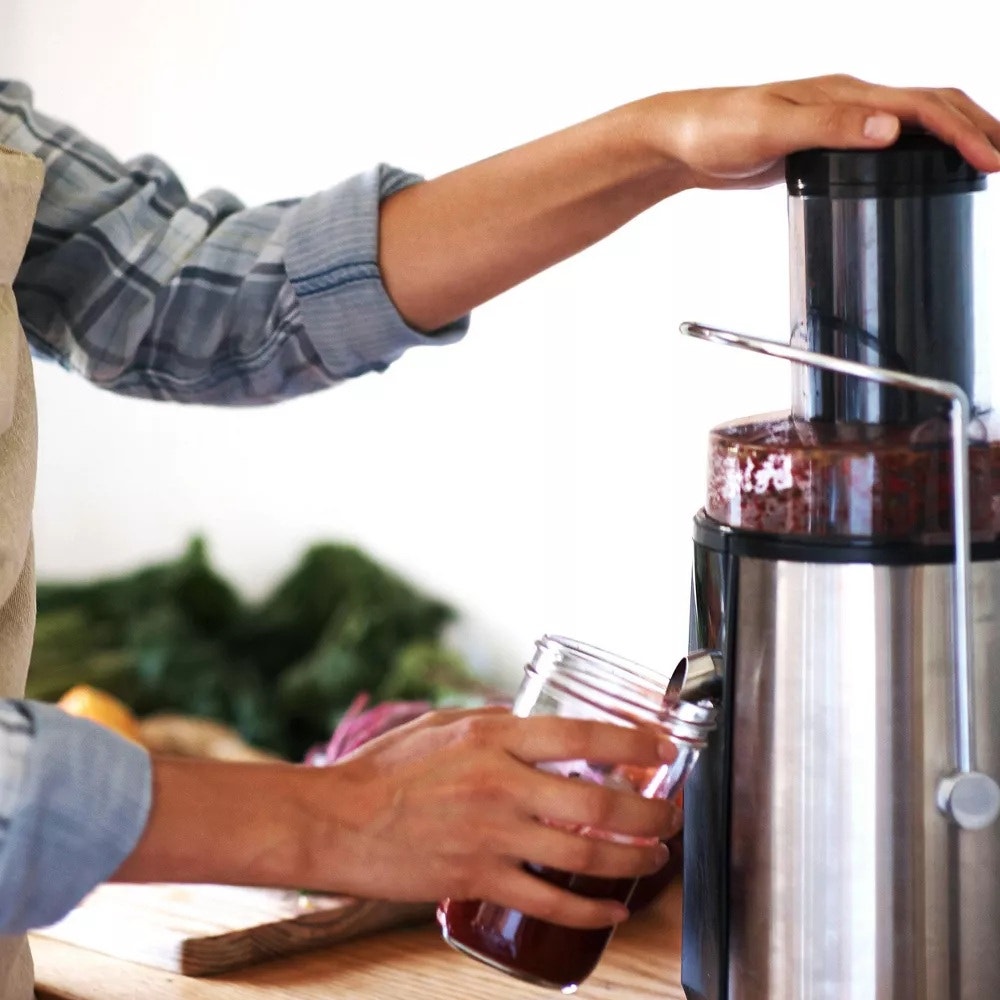 BRAND NEW ~ MegaChef Wide Mouth Juice Extractor 32 oz 2-Speed Electric Juicer