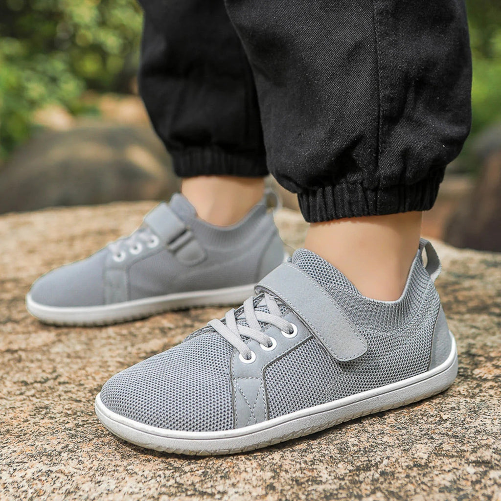 NWT ~ Kids Gray Athletic Sneakers Summer Tennis Shoes ~ Size US 11 (28)