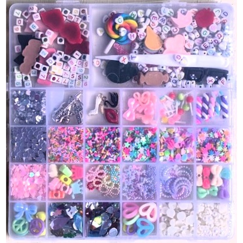 BRAND NEW ~ 3000pcs Assorted Charms Kawaii Bows Pearls Rhinestones Kit