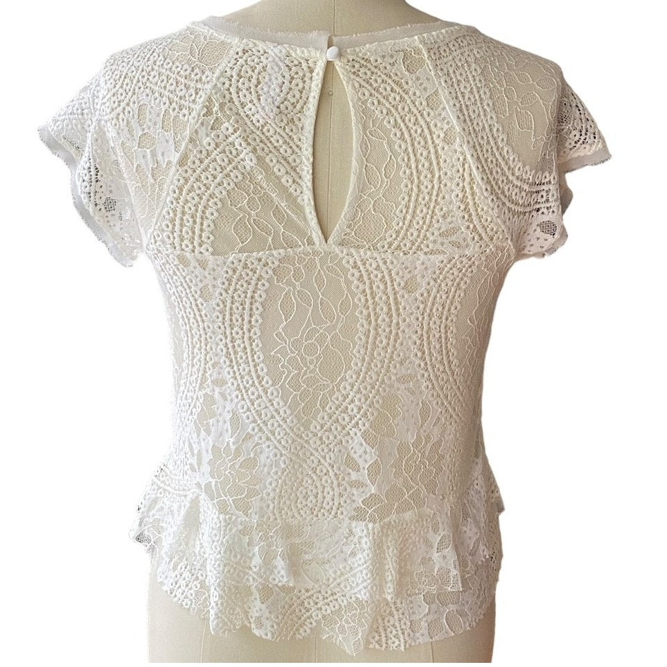 NWT ~ Ivory Lace Boho Raw Edge Crochet Concrete Garden Collection Top ~ LARGE
