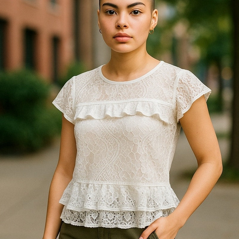 NWT ~ Ivory Lace Boho Raw Edge Crochet Concrete Garden Collection Top ~ LARGE