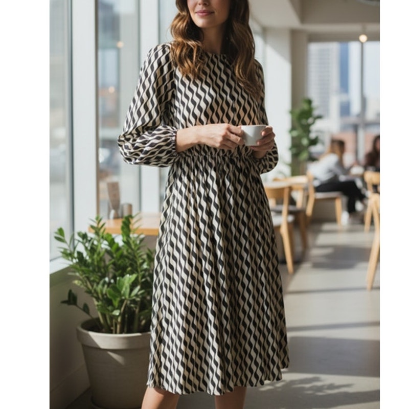 BRAND NEW ~ Black & Tan ZigZag Geometric Pattern Long Sleeve Dress ~ SMALL