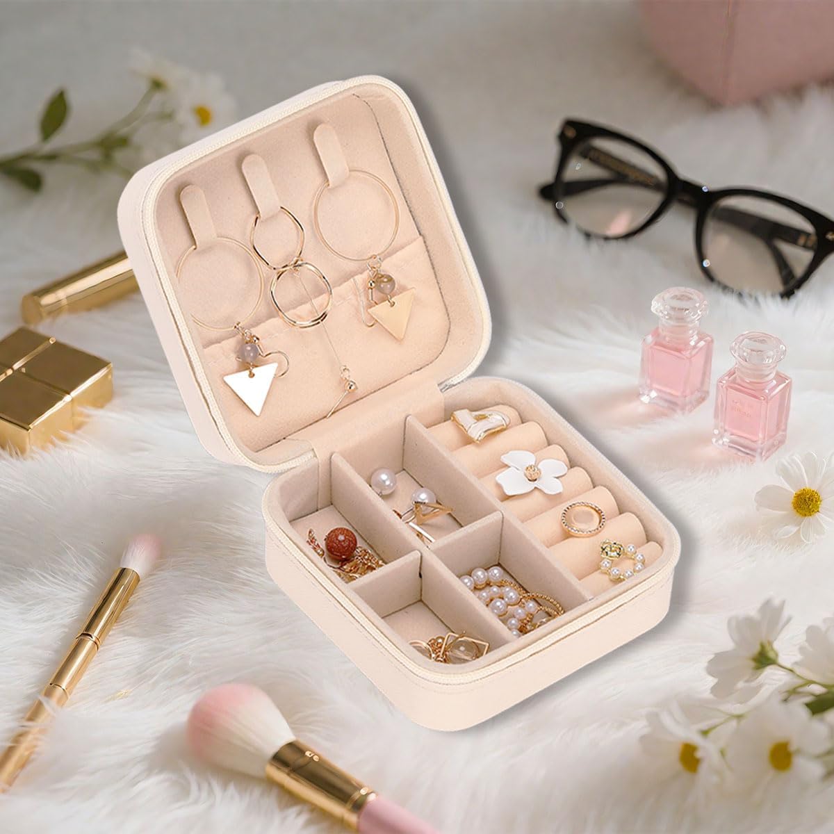BRAND NEW ~ Small Girly Travel Jewelry Case Box Organizer Zipper Closure