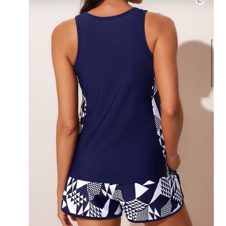 NWT ~ Tummy Control Two-Piece Tankini Swimsuit Sporty Swim Shorts Pockets ~ 12