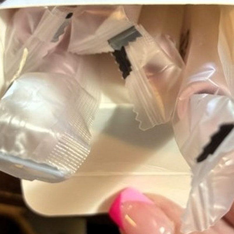 BRAND NEW ~ Pink Sonic Electric Toothbrush 8 Brush Heads Tongue Scraper & Bag