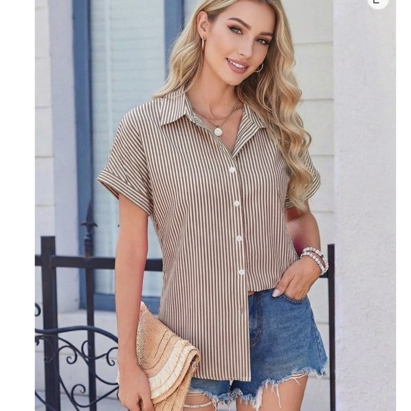 NWT ~ Women's Striped Casual Short Sleeve Summer Blouse Button Down Top ~ MEDIUM