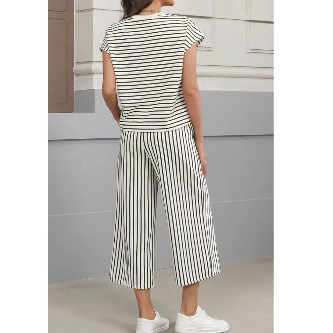 NWT ~ Women's 2pc Black and White Stripe Casual Summer Loungewear Outfit ~ LARGE