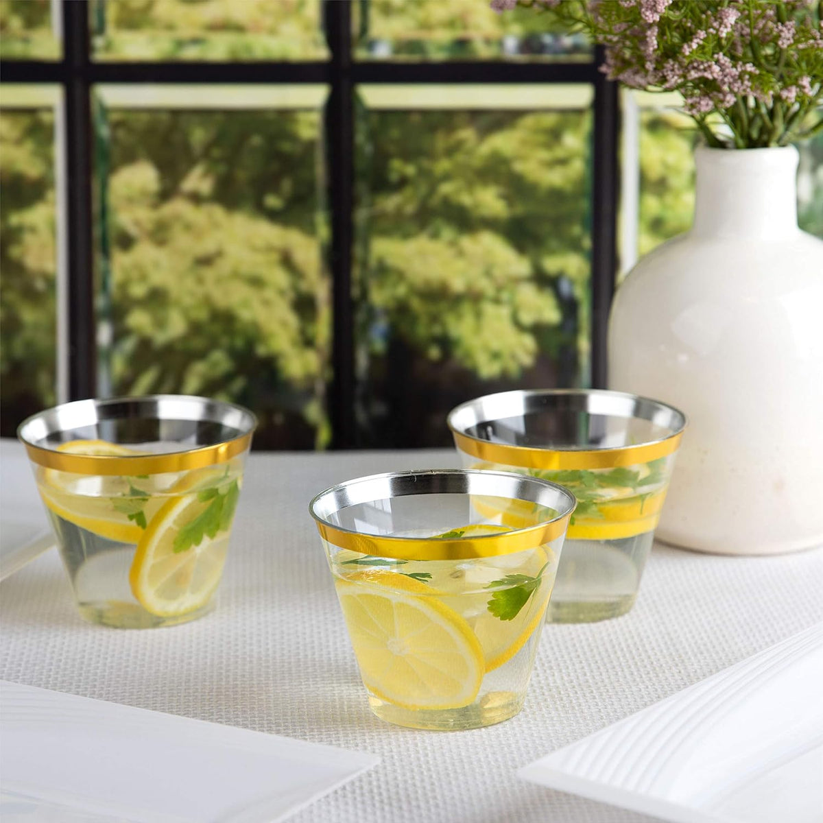 BRAND NEW ~ Set/200 ~ 9 oz Disposable Gold Rim Plastic Old Fashioned Party Cups