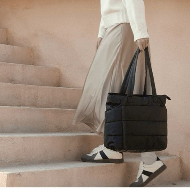 BRAND NEW ~ Large Capacity Black Lightweight Waterproof Quiltd Puffer Tote Bag