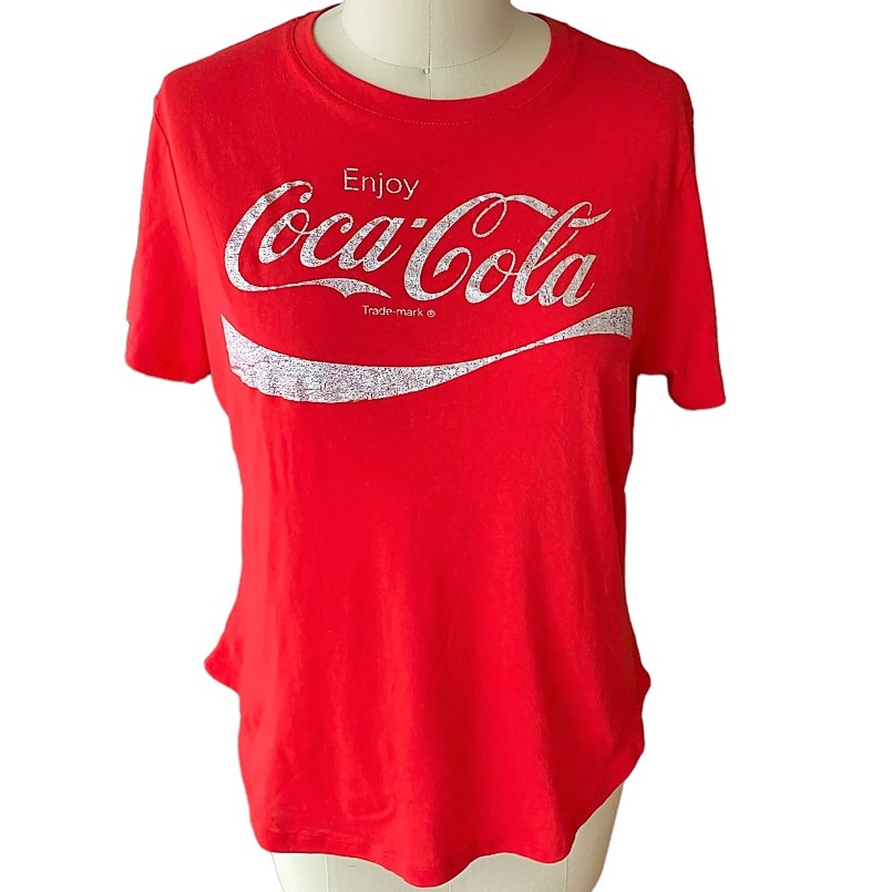 NWT COCA COLA Red Logo Short Sleeve Summer T Shirt Top ~ Women's Size 2XL (19)