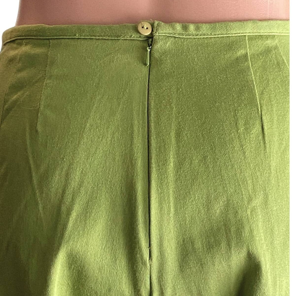NWT ~ Lime Green Skinny Cotton Pants by Campagnie International Express~ 9 / 10