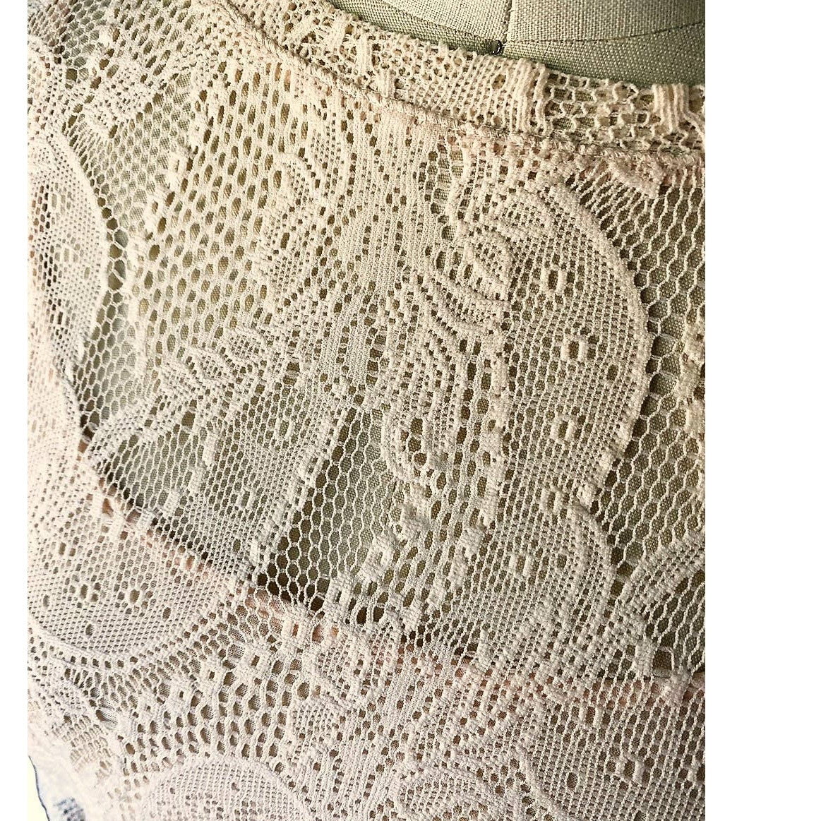 NWT ~ DANA BUCHMAN 2 Piece Lace Top & Cami Set ~ Women's Camisole Size MEDIUM